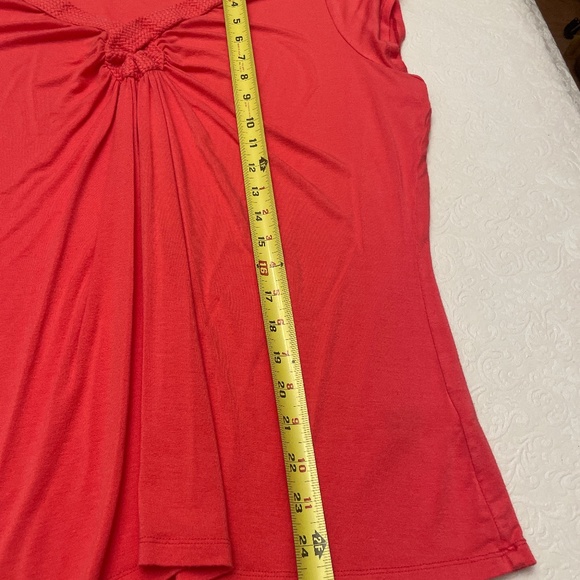 Capped Sleeve with Ribbon Like Neckline - Picture 8 of 8